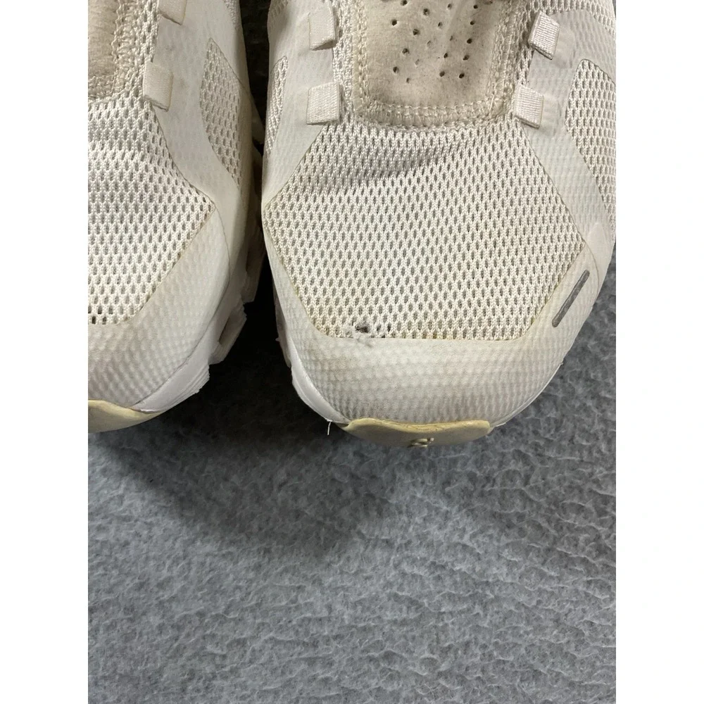 On Cloud 5 Womens Running Shoes White Size 8.5 59.98373 Low Top Sneakers